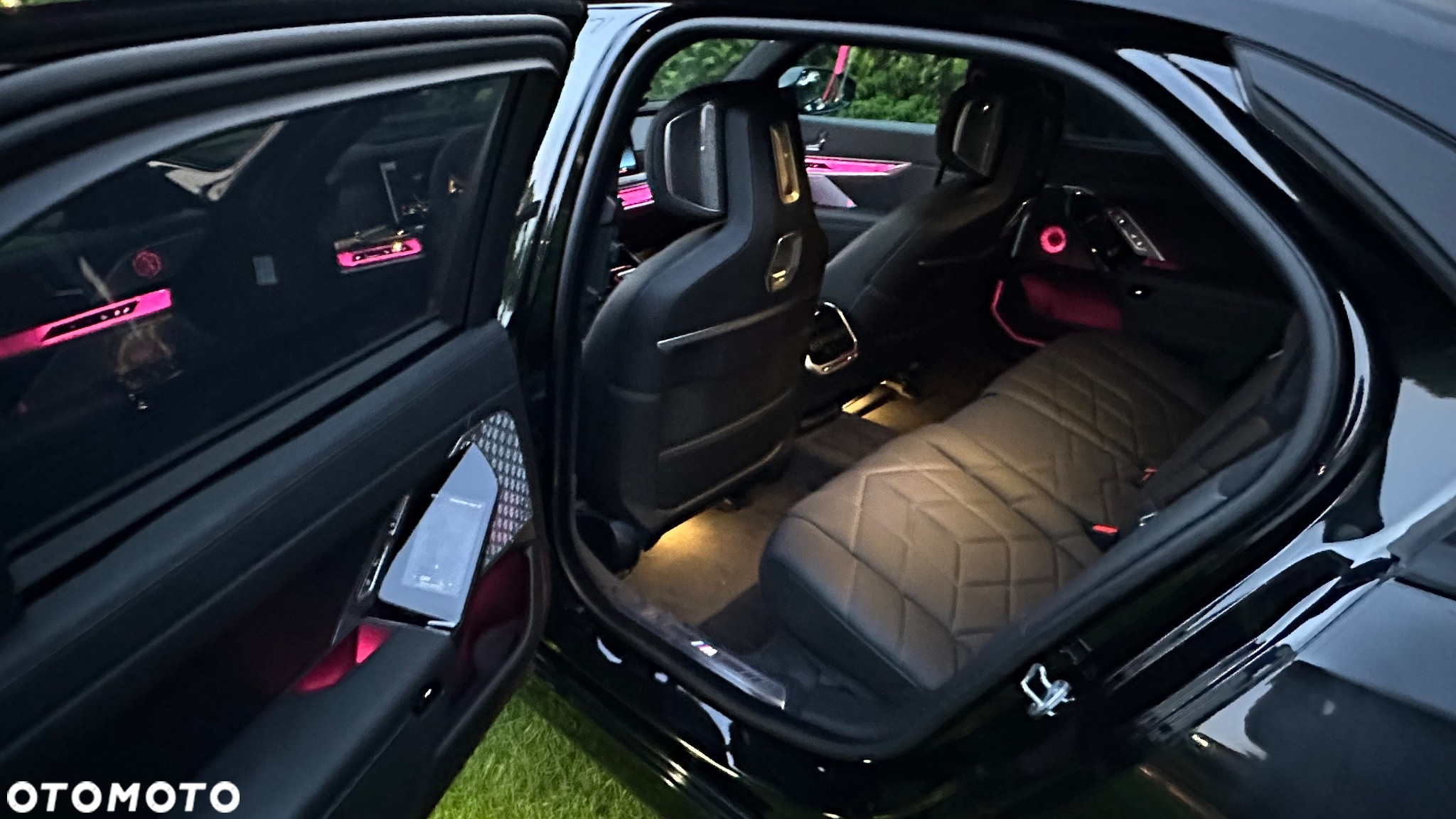 BMW Seria 7 - 24