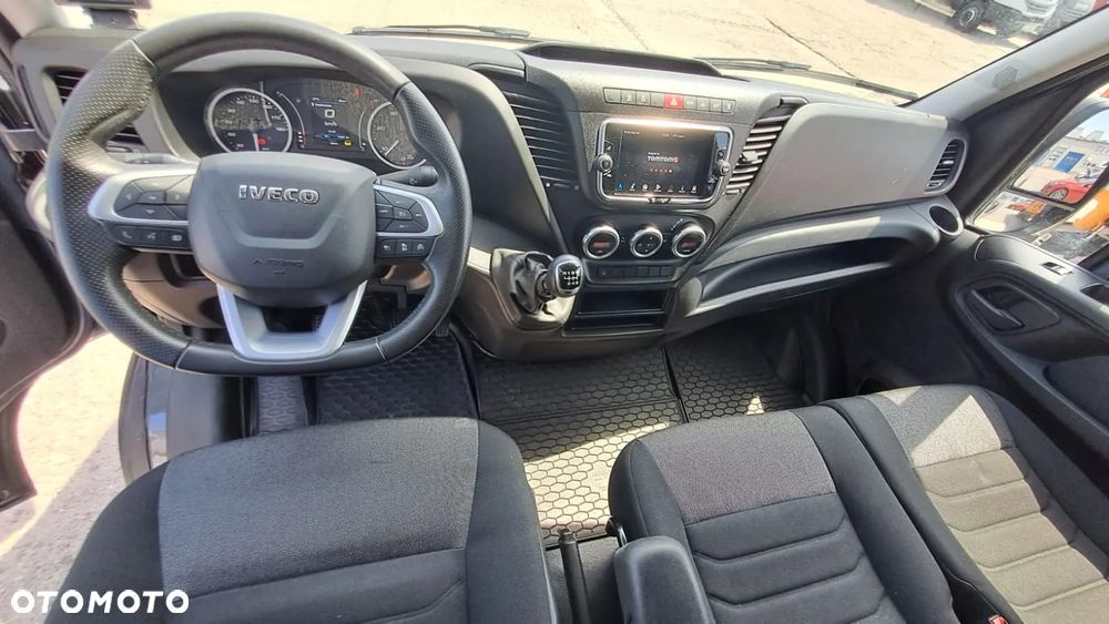 Iveco 35S18V Chłodnia Izoterma Furgon Maxi Izolowany Blaszak Krajowy 3l 180KM Ledy Nawigacja - 7