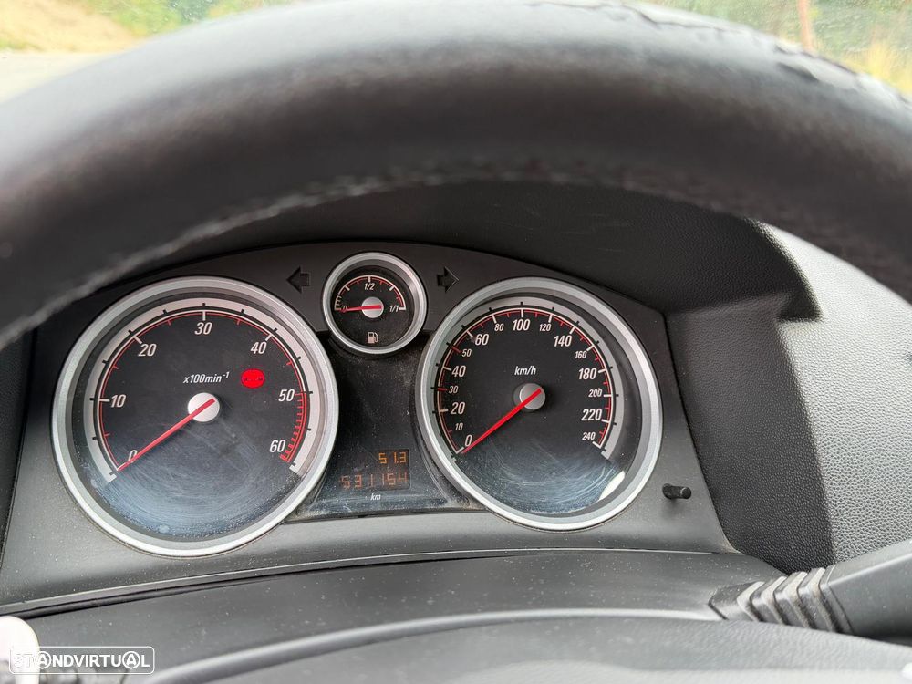 Opel Astra GTC 1.7 CDTI - 5