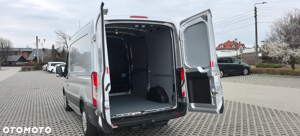 Ford Transit - 11