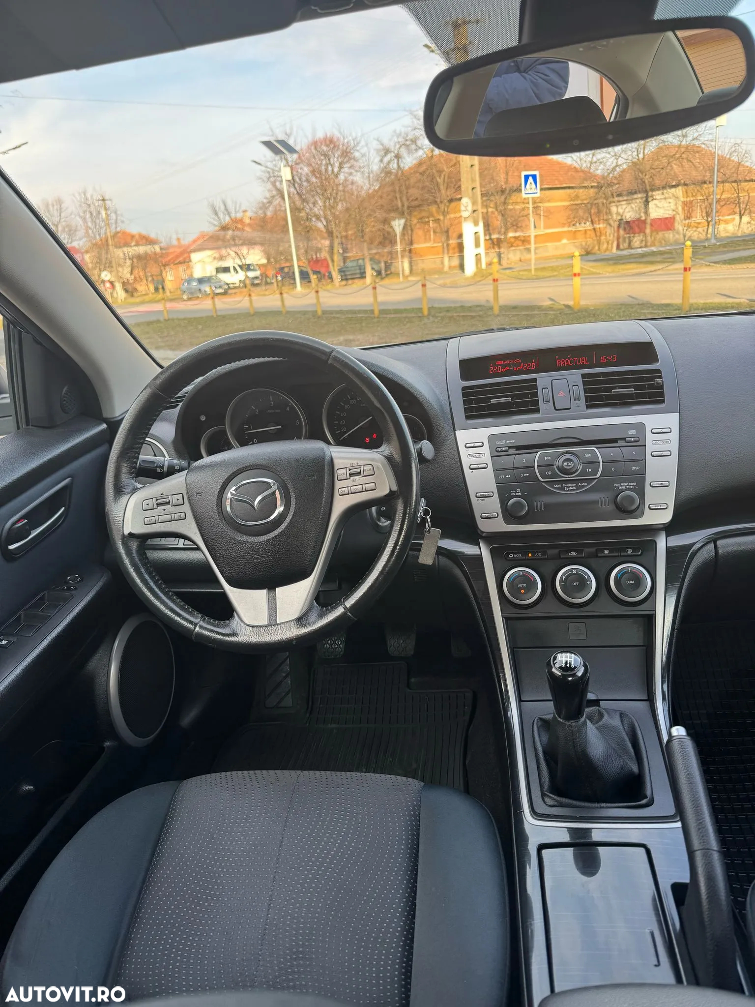 Mazda 6 Sport 2.2 CD DPF Comfort - 8