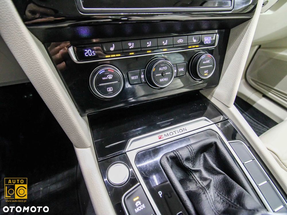 Volkswagen Passat - 27