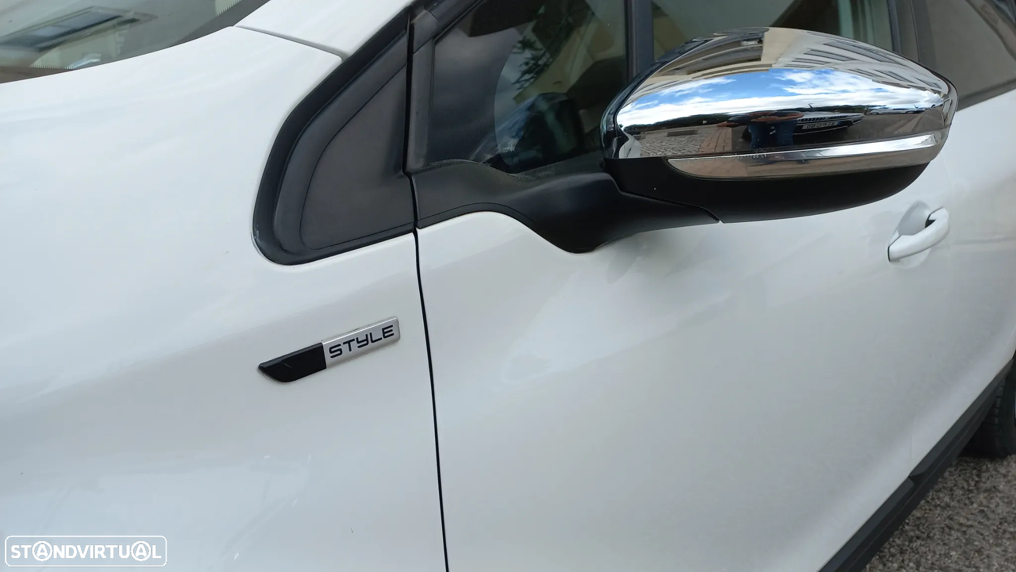 Peugeot 2008 1.2 PureTech Style - 17