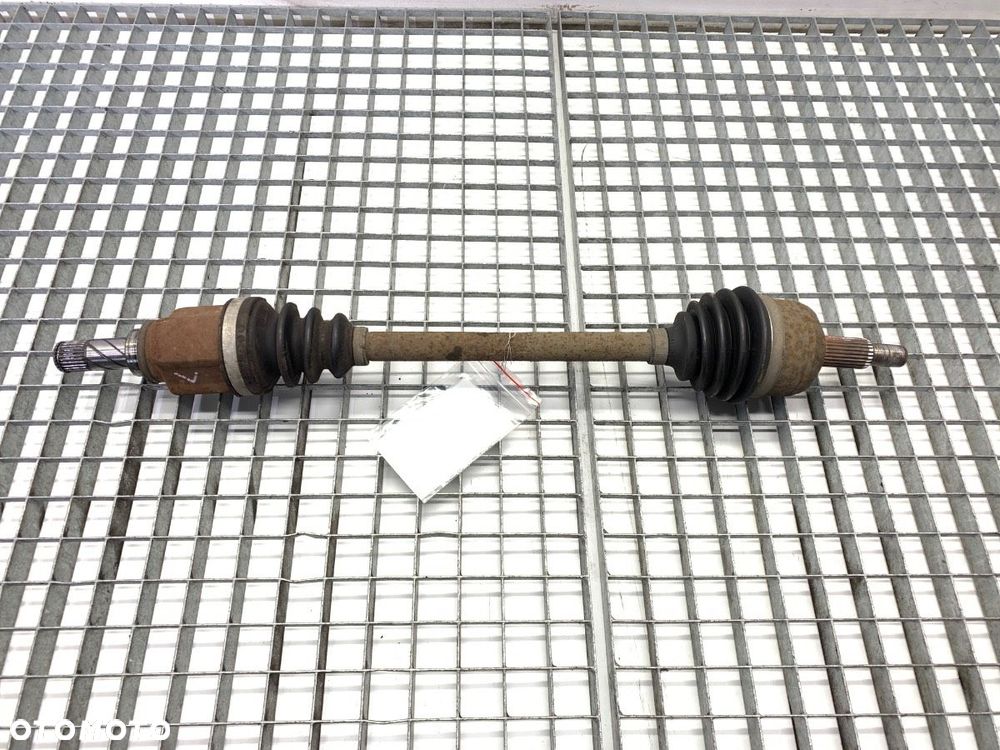 PÓŁOŚ LEWY PRZÓD - 59.00 PLN - RENAULT SCÉNIC III (JZ0/1_) 2008 - 2022 1.6 16V (JZ0U, JZ1B) 81 - 1