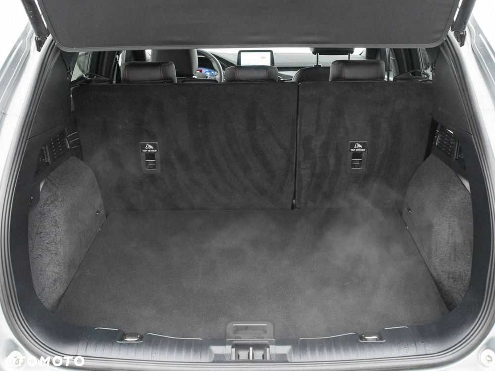 Ford Kuga - 28