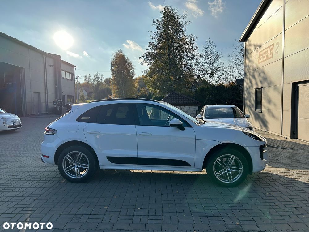 Porsche Macan - 17