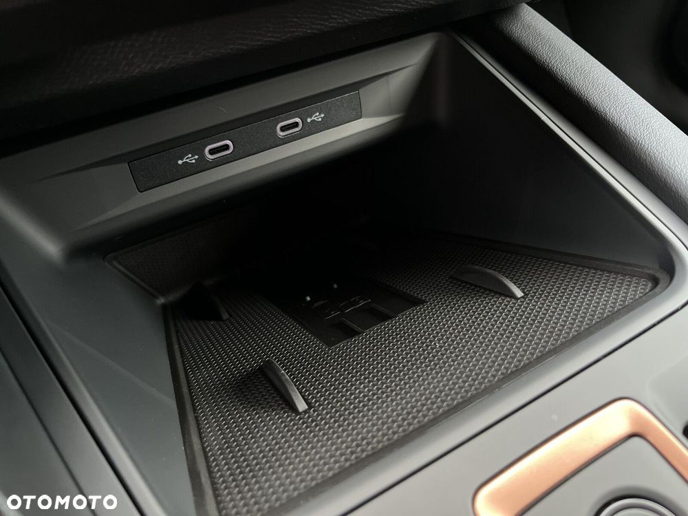 Cupra Leon 1.5 eTSI DSG - 31