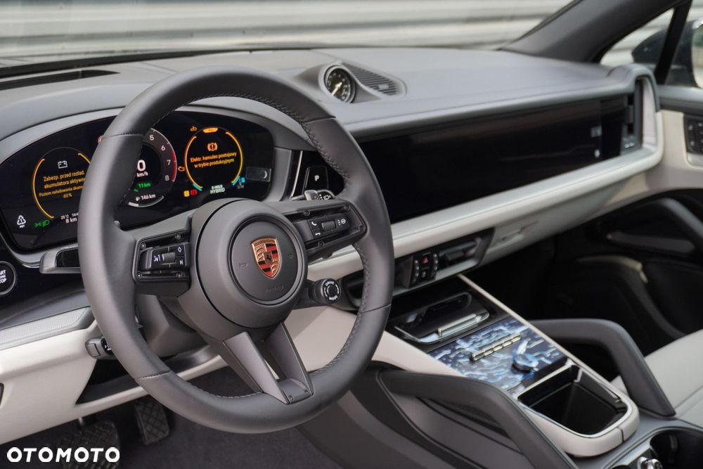 Porsche Cayenne - 9