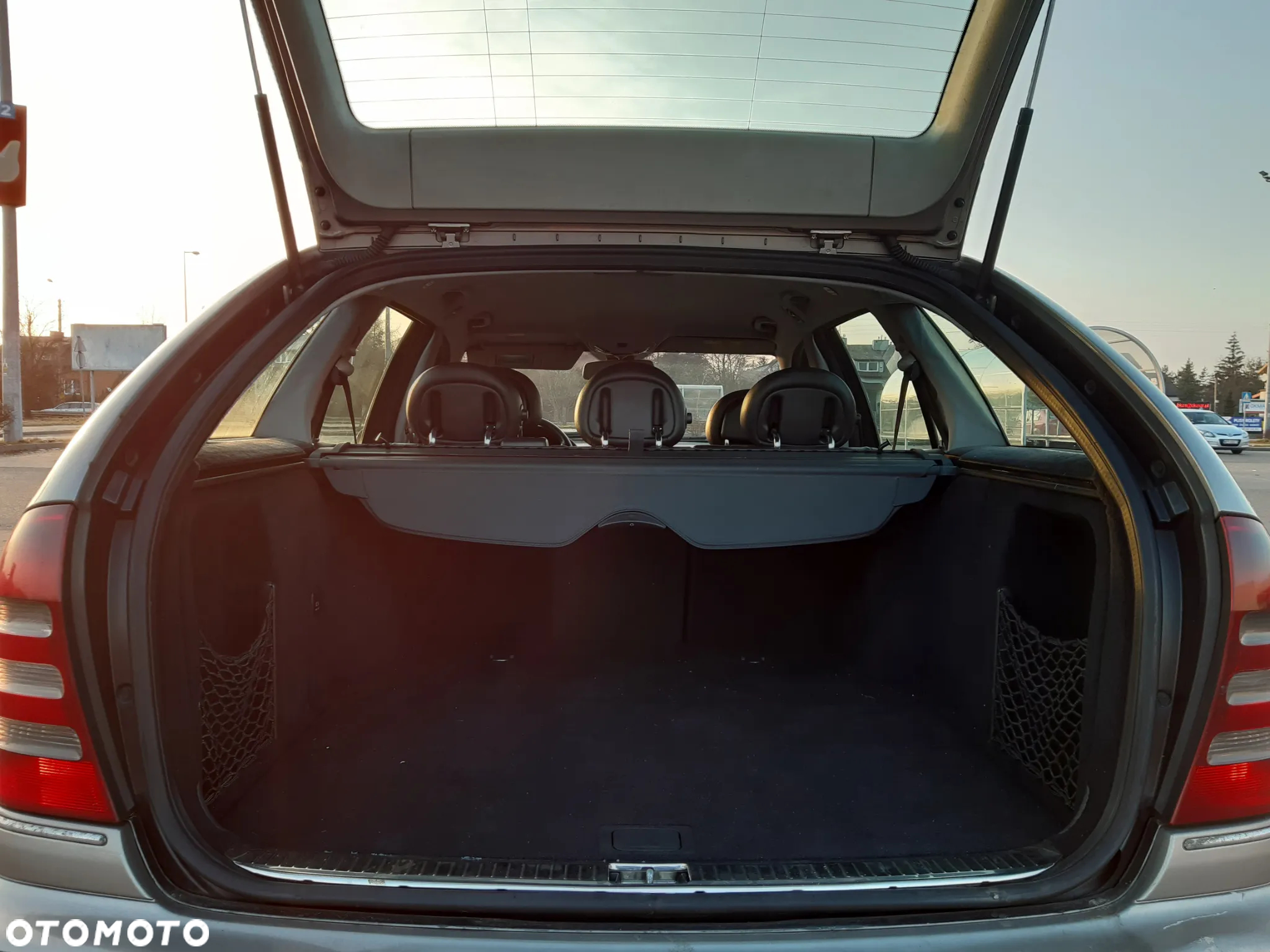 Mercedes-Benz Klasa C 220 T CDI Classic - 4