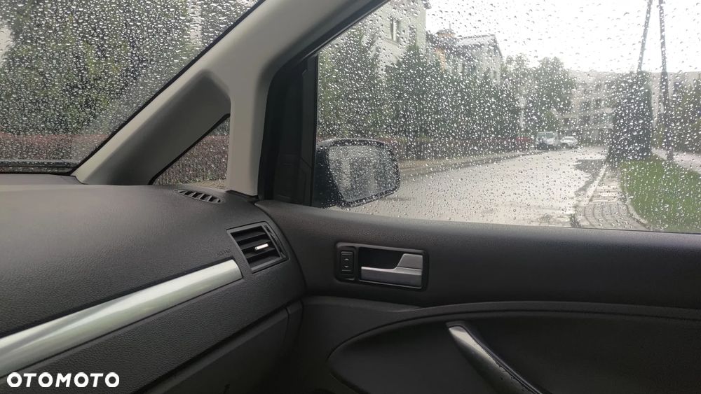 Ford C-MAX 1.8 Titanium - 3