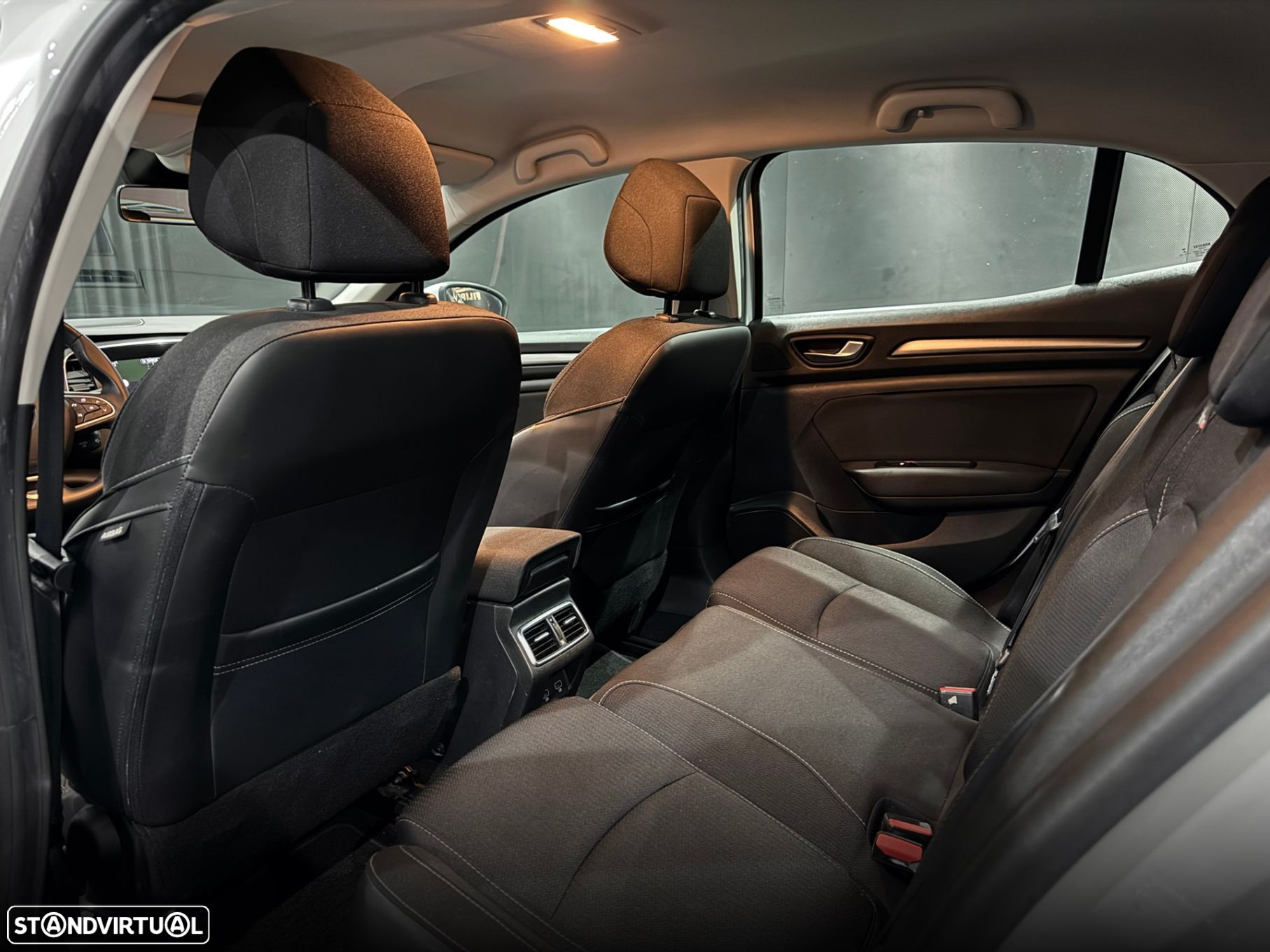 Renault Mégane 1.5 Blue dCi Equilibre - 16