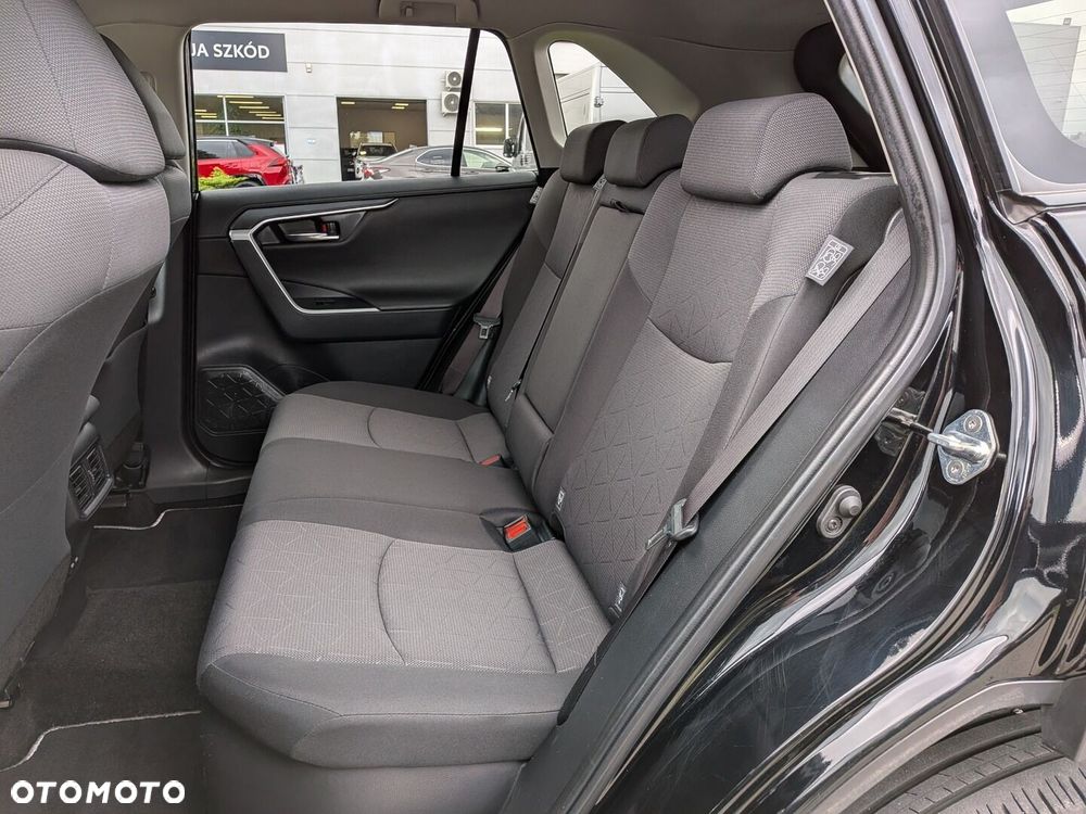 Toyota RAV4 - 30
