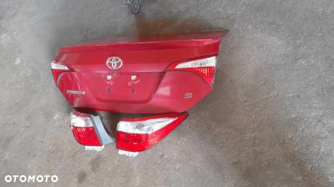 Toyota Corolla klapa lampa tył lewa prawa - 1