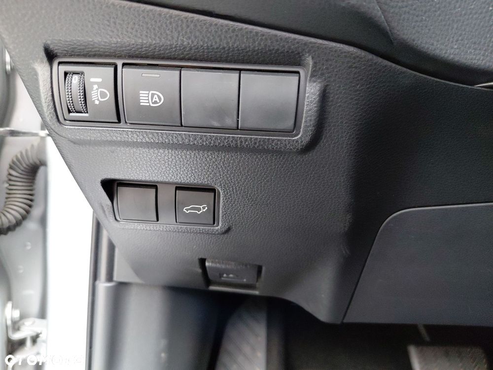 Toyota Corolla Cross 2.0 Hybrid Style - 18