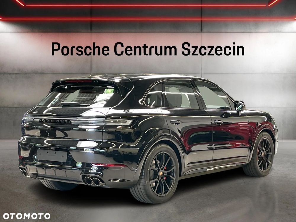 Porsche Cayenne - 5