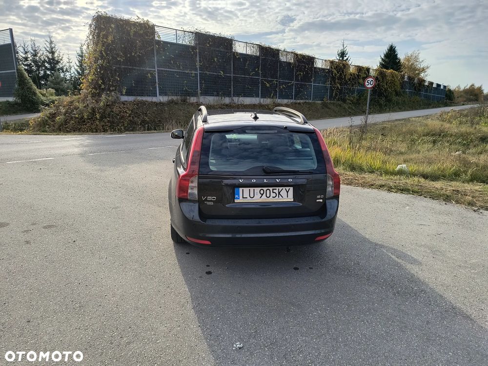 Volvo V50 1.6D DRIVe Momentum - 4