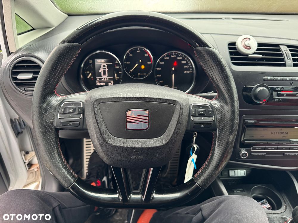 Seat Leon 1.6 TDI DPF Reference Copa - 10