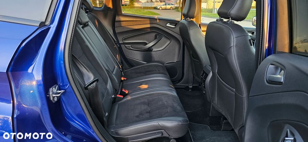 Ford Kuga 2.0 TDCi 4x4 ST-Line - 11