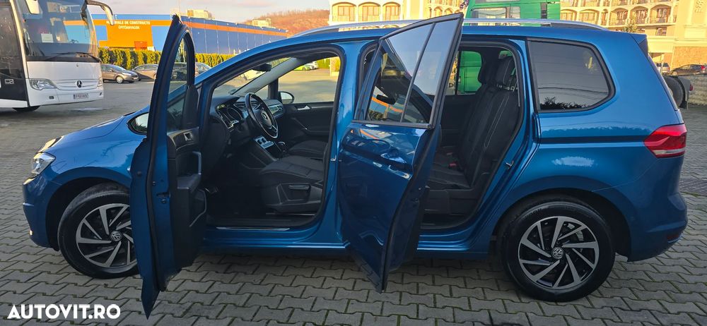 Volkswagen Touran - 3