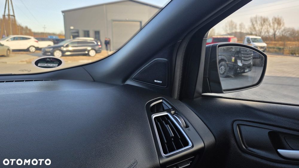 Ford Kuga 1.5 EcoBoost 2x4 ST-Line - 31