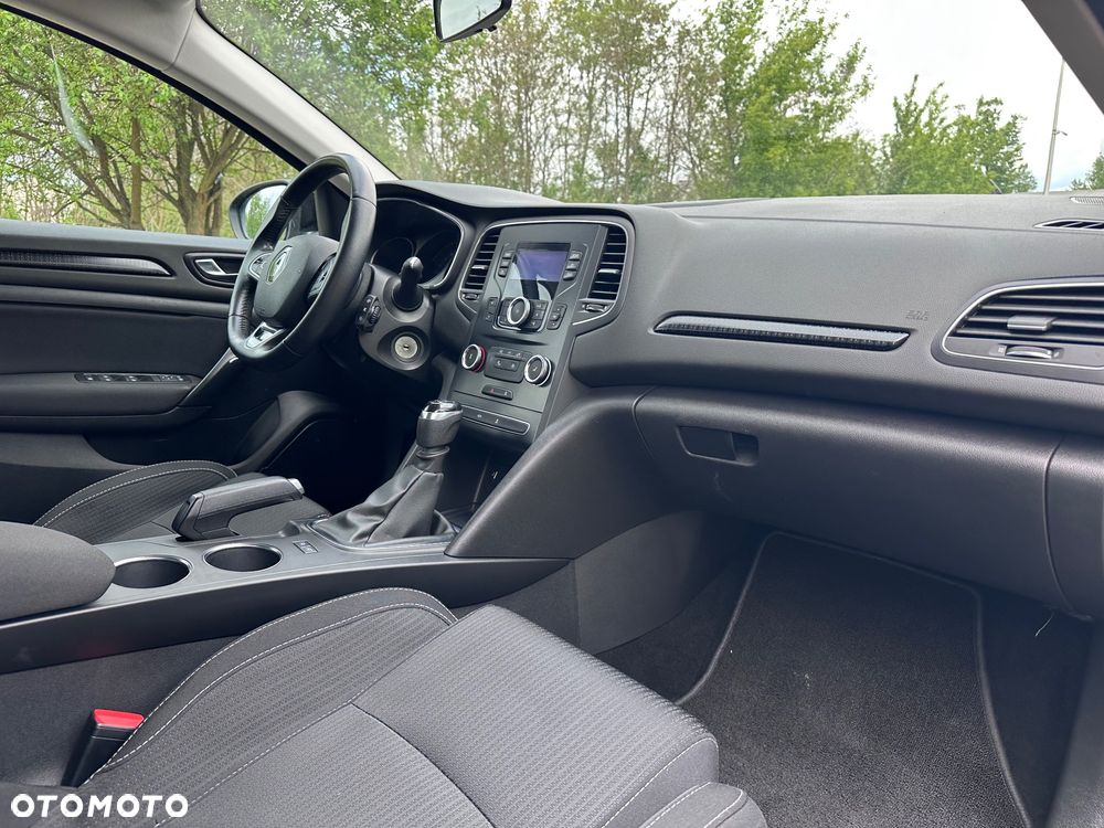 Renault Megane ENERGY TCe 100 LIFE - 10