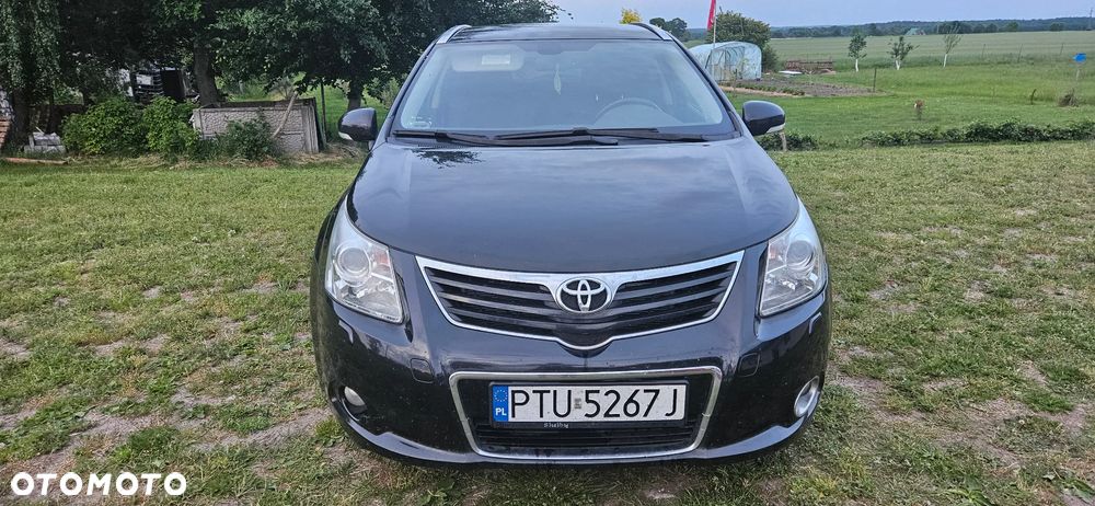 Toyota Avensis - 1