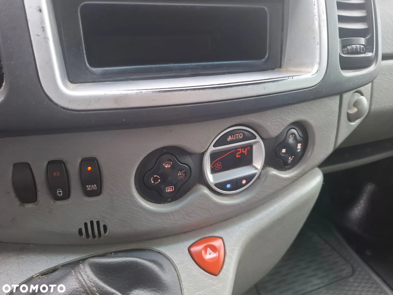Renault Trafic - 17