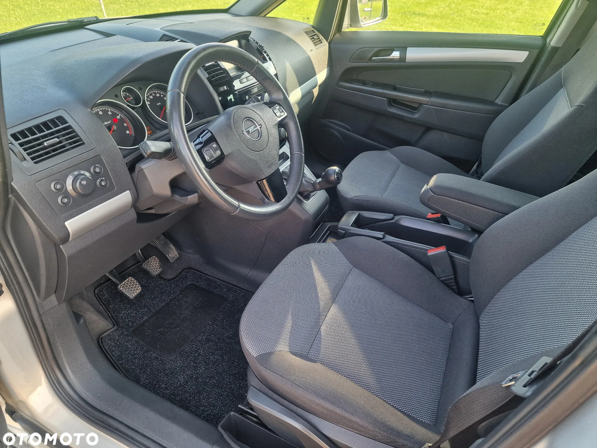 Opel Zafira 1.6 Cosmo - 9