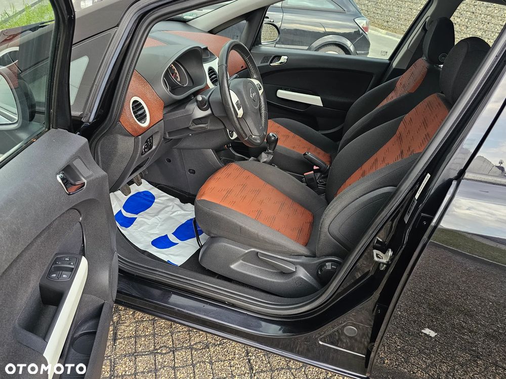 Opel Corsa 1.4 16V Satellite - 27