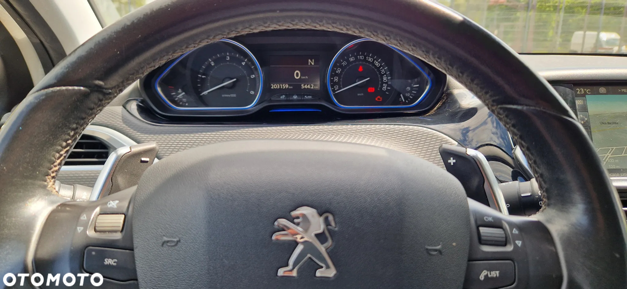 Peugeot 2008 - 10