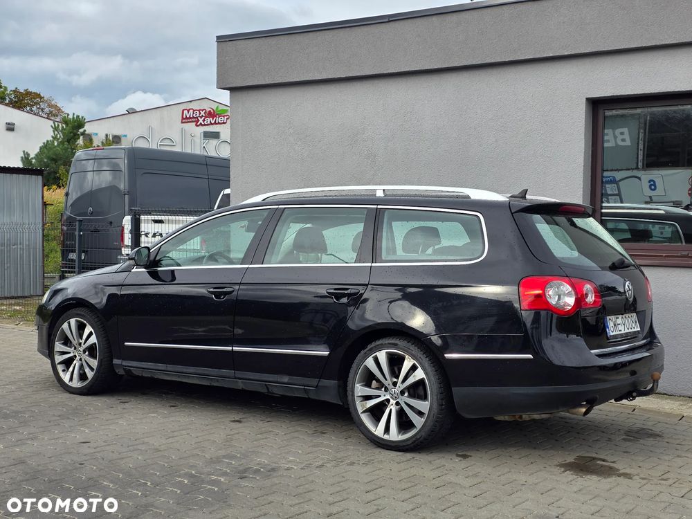 Volkswagen Passat 3.2 V6 FSI 4Motion DSG Highline - 4