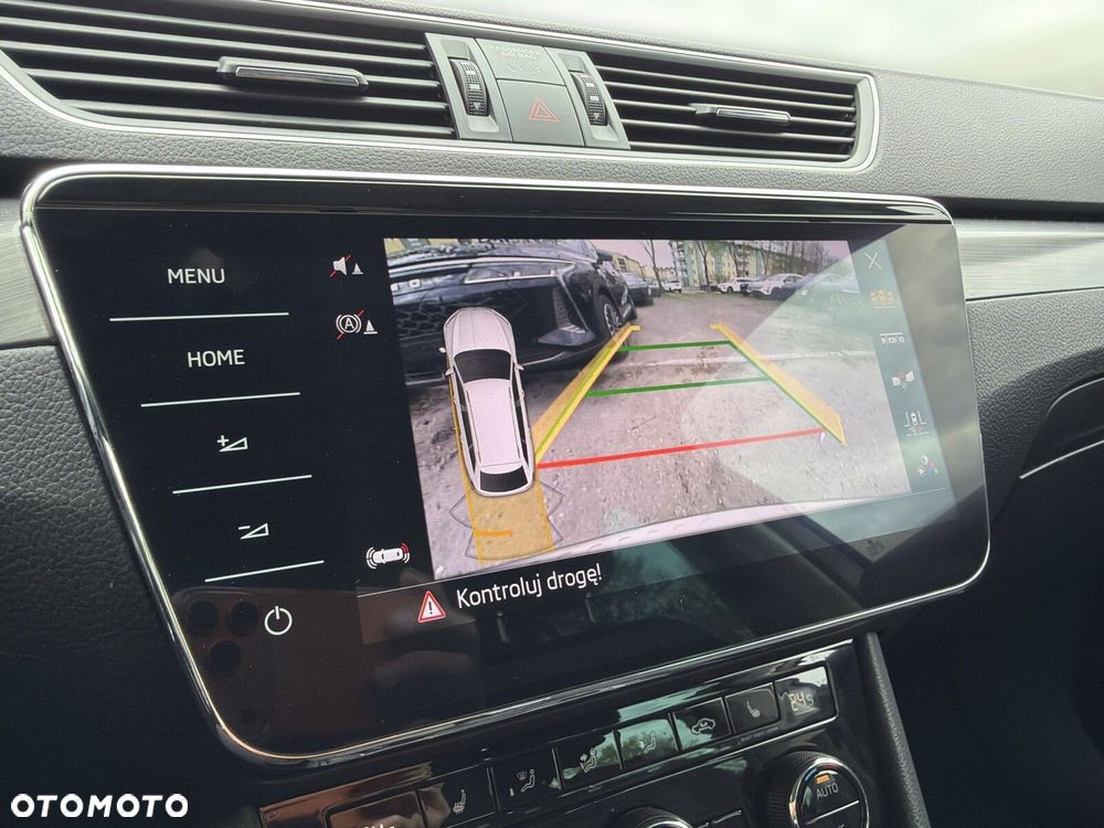 Skoda Superb 2.0 TDI SCR Style DSG - 29