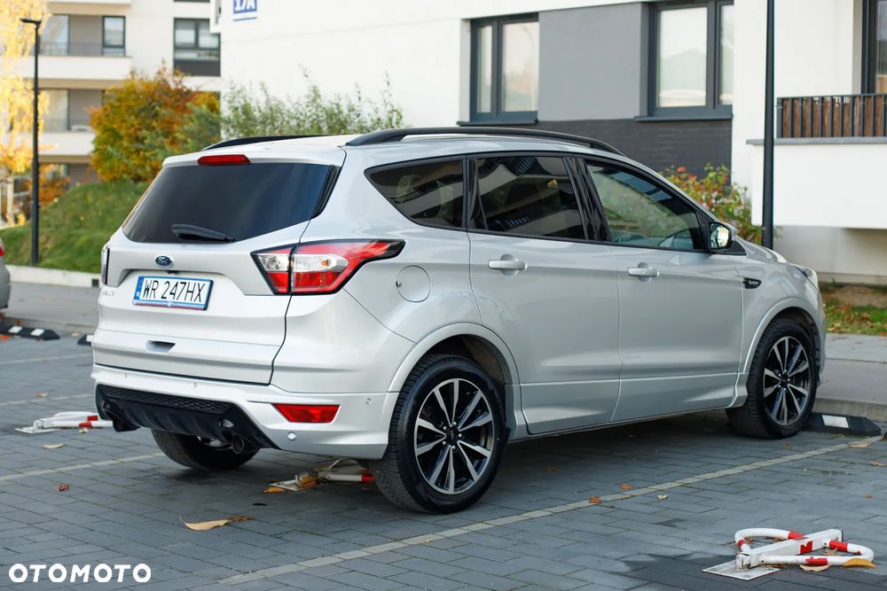 Ford Kuga - 4
