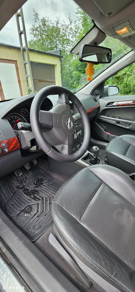 Opel Astra 2.0 Turbo Edition - 10
