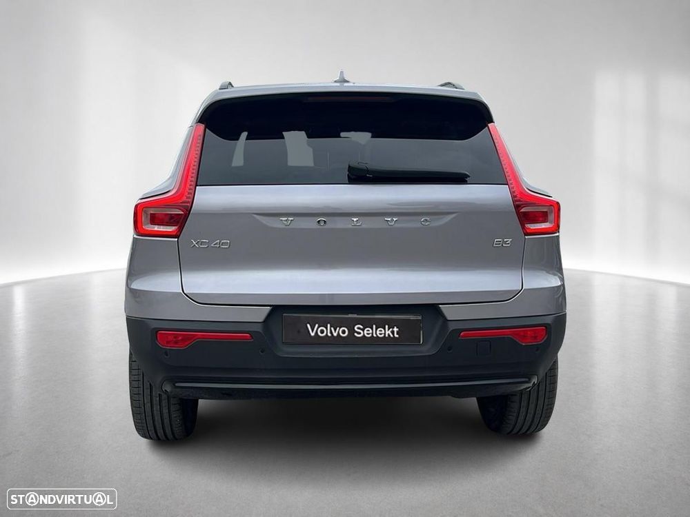 Volvo XC 40 2.0 B3 Plus Dark - 8