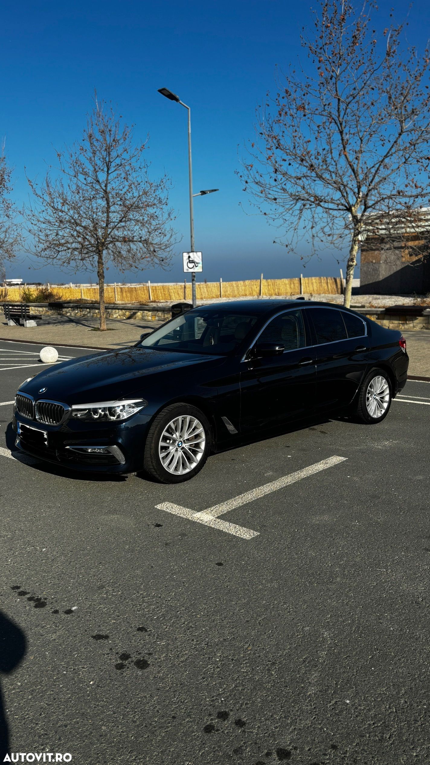 BMW Seria 5 530d xDrive Aut. Luxury Line - 1