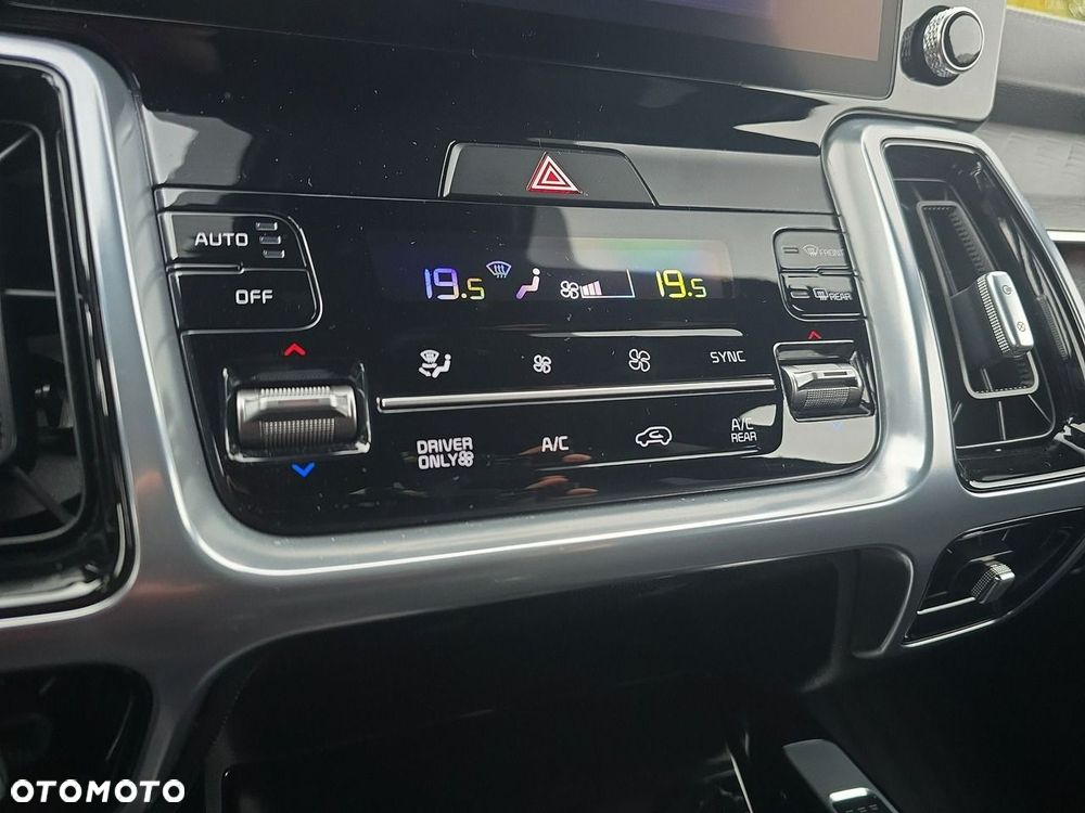 Kia Sorento - 27
