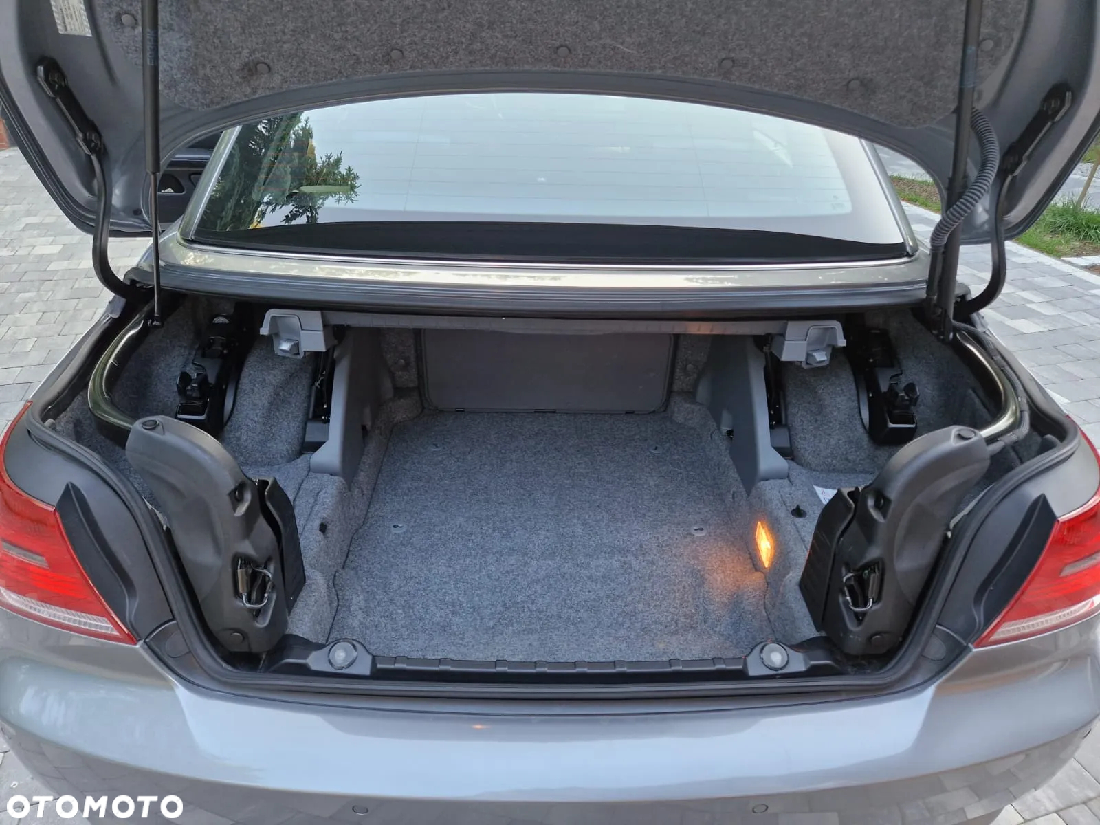 BMW Seria 3 325i Cabrio Edition Exclusive - 32