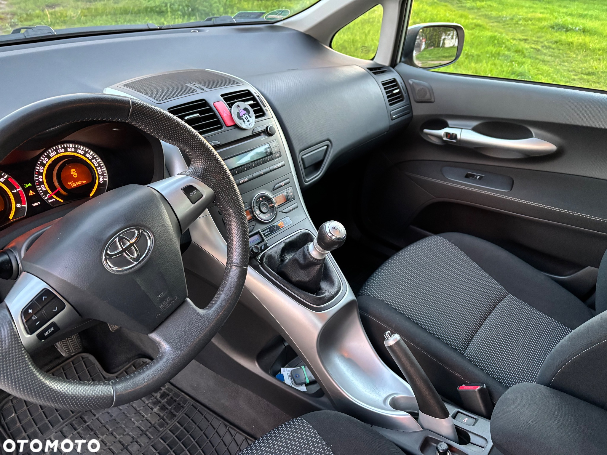 Toyota Auris 1.33 Dual-VVT-i - 3