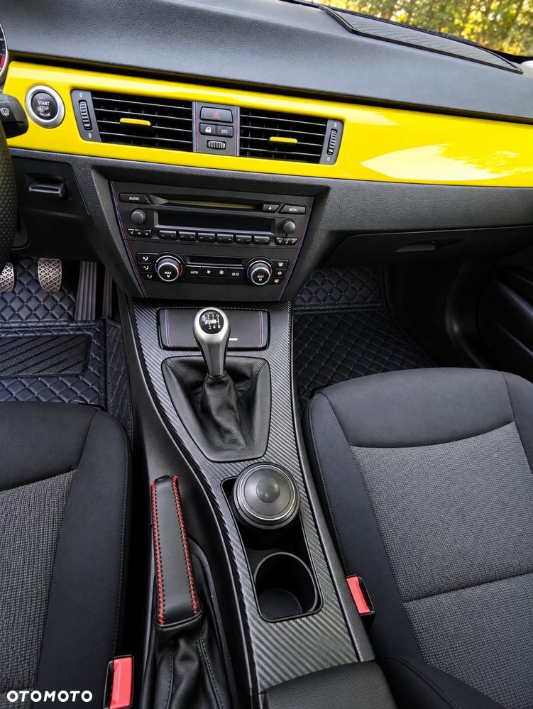 BMW Seria 3 318i - 4