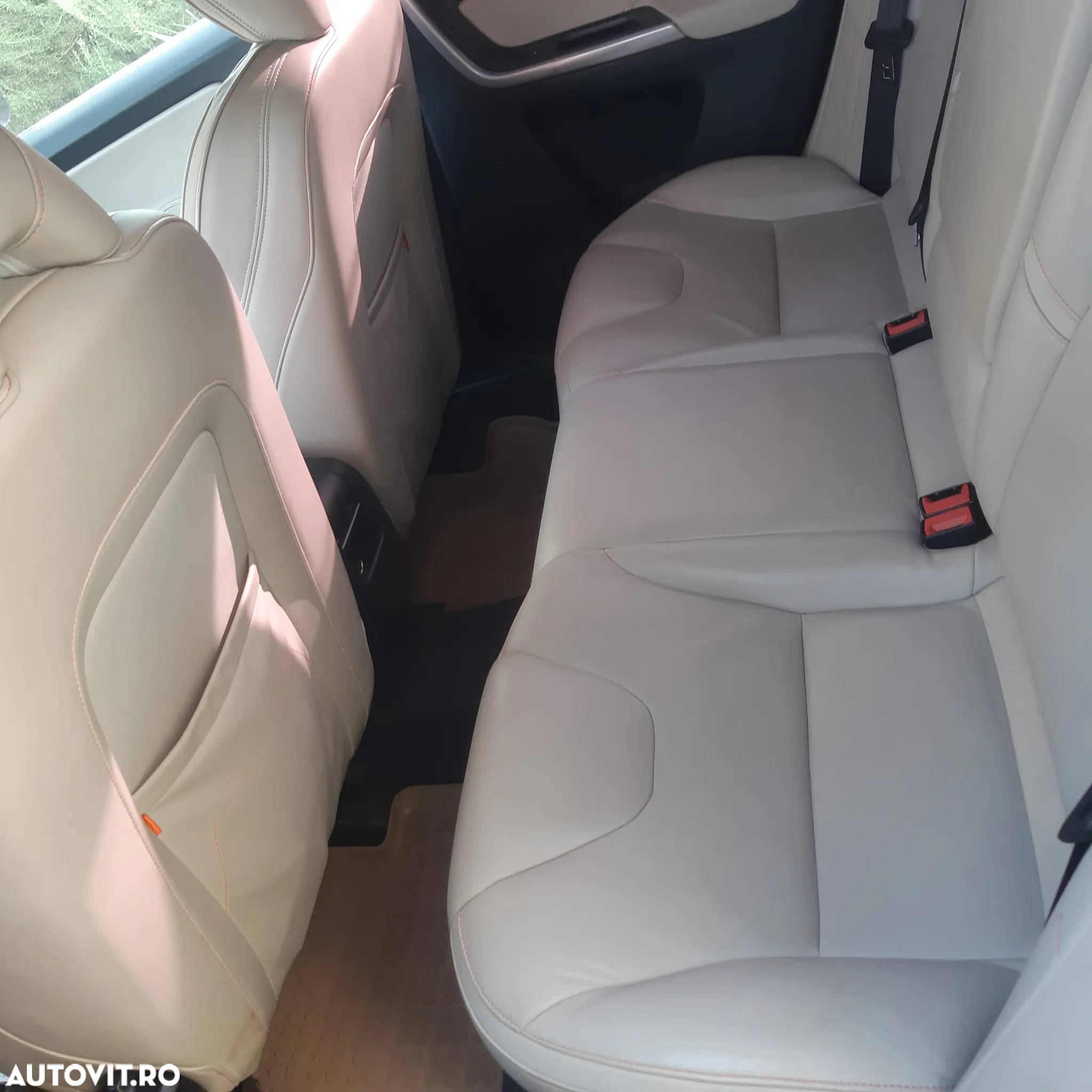 Volvo XC 60 D5 AWD Geartronic Ocean Race - 8