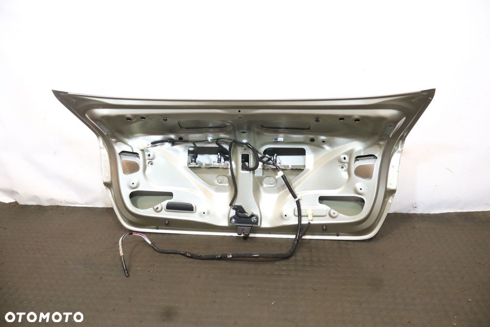 KLAPA TYLNA TOYOTA COROLLA E21 183 - 2