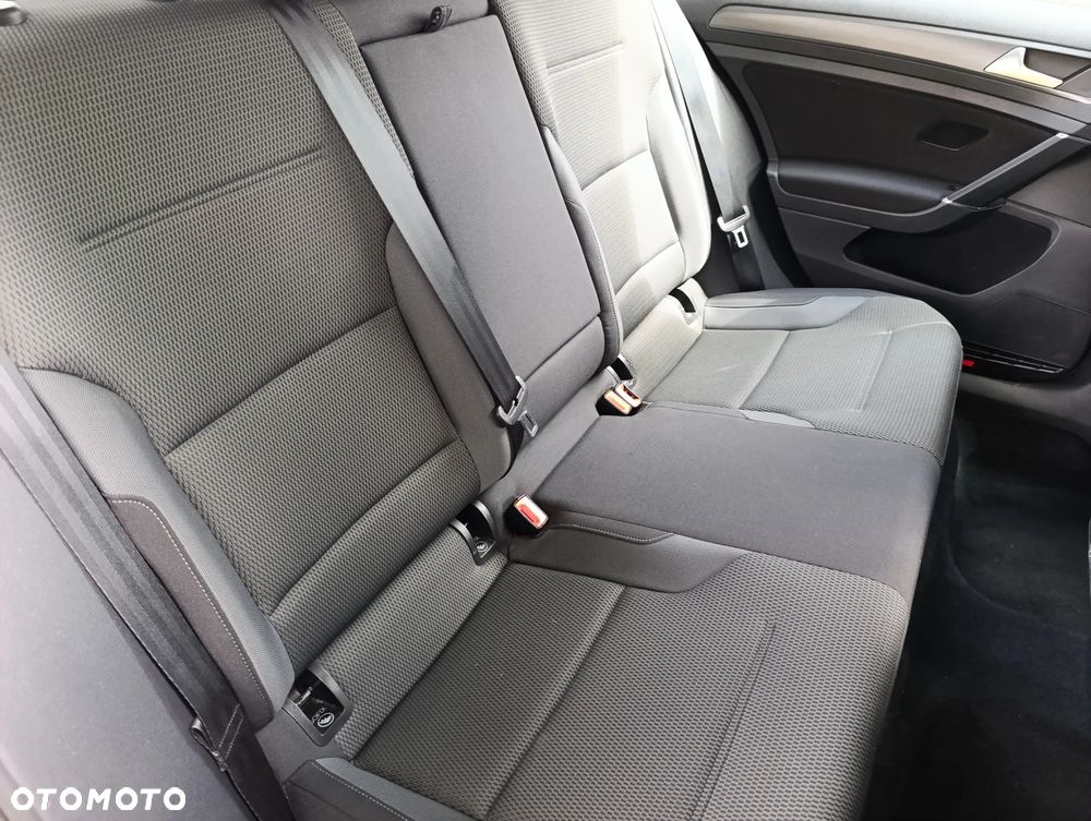 Volkswagen Golf VII 1.6 TDI BMT Comfortline - 16