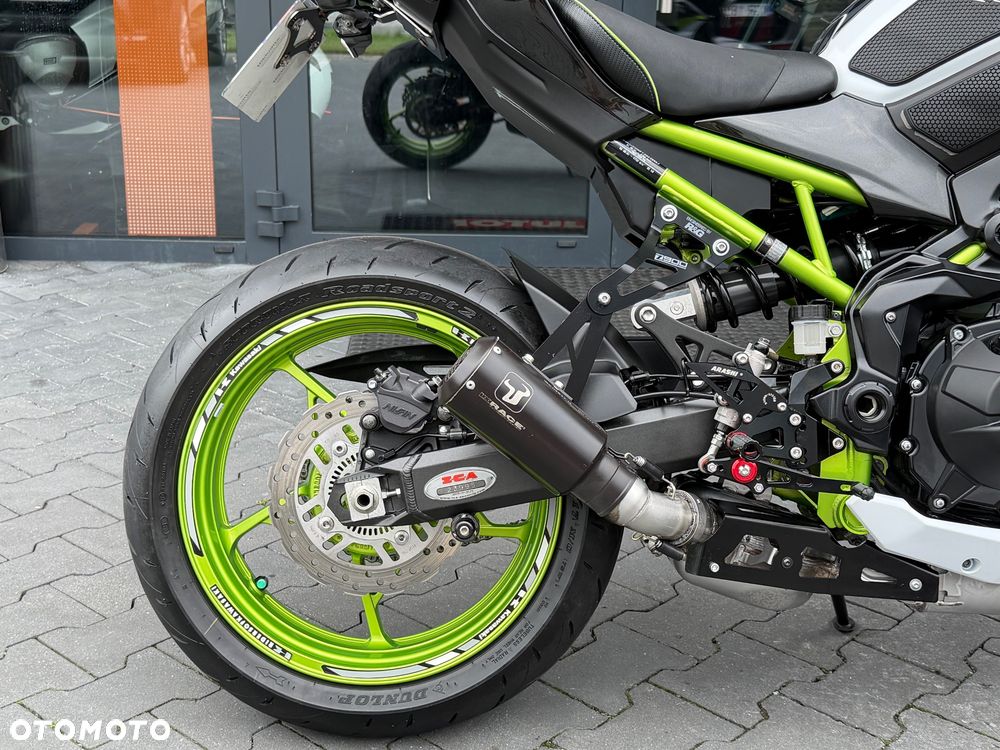 Kawasaki Z 900 - 7