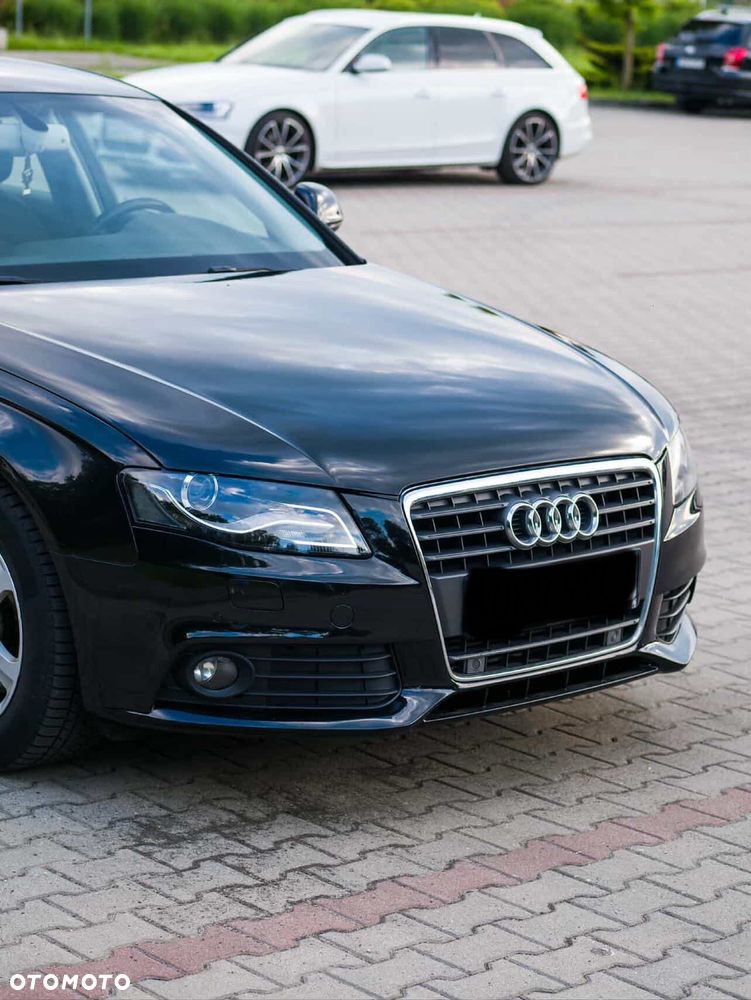 Audi A4 Limousine - 17