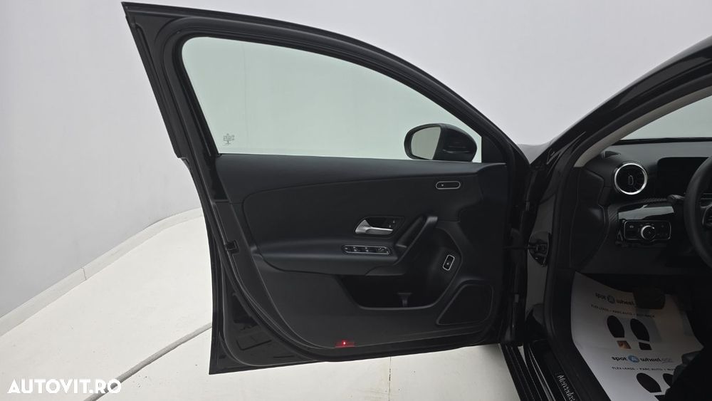 Mercedes-Benz A - 10