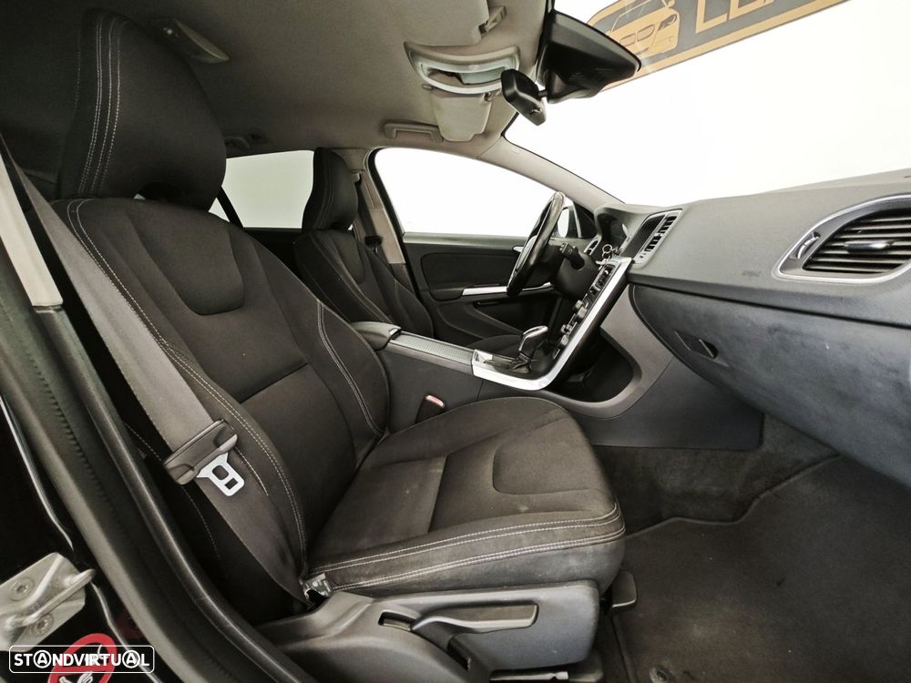 Volvo V60 D2 Geartronic Powershift Edition - 40