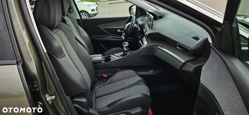 Peugeot 3008 HDi 115 Allure - 6