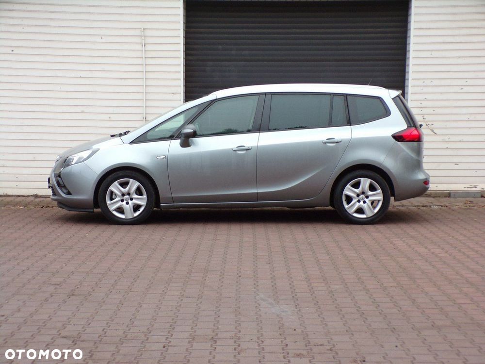 Opel Zafira - 9