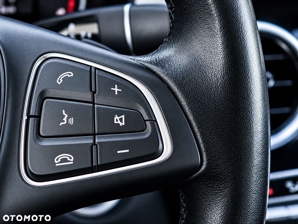 Mercedes-Benz Klasa C 200 9G-TRONIC Edition - 16